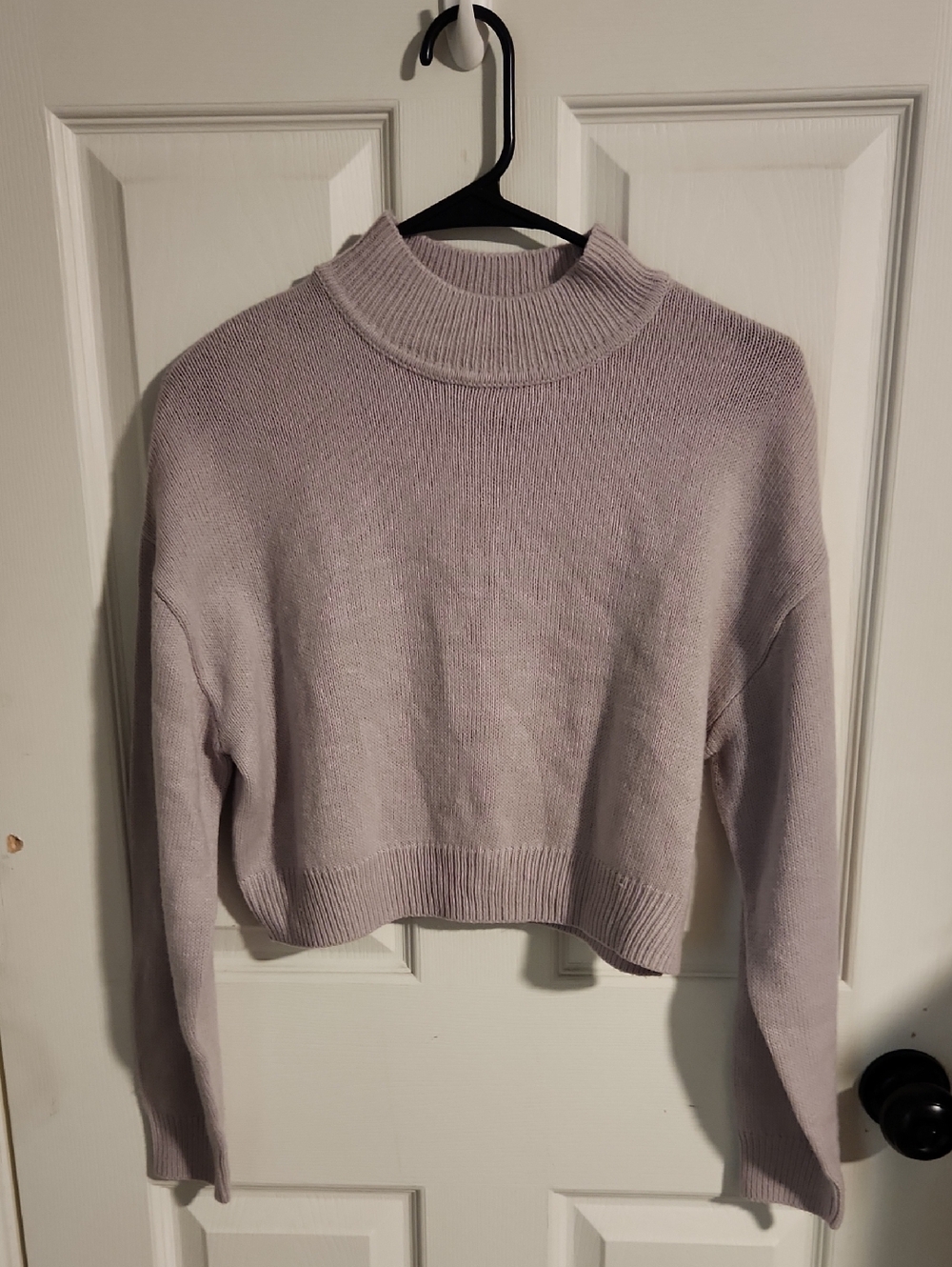 H&M Light Lavender Cropped Mock Neck Sweater